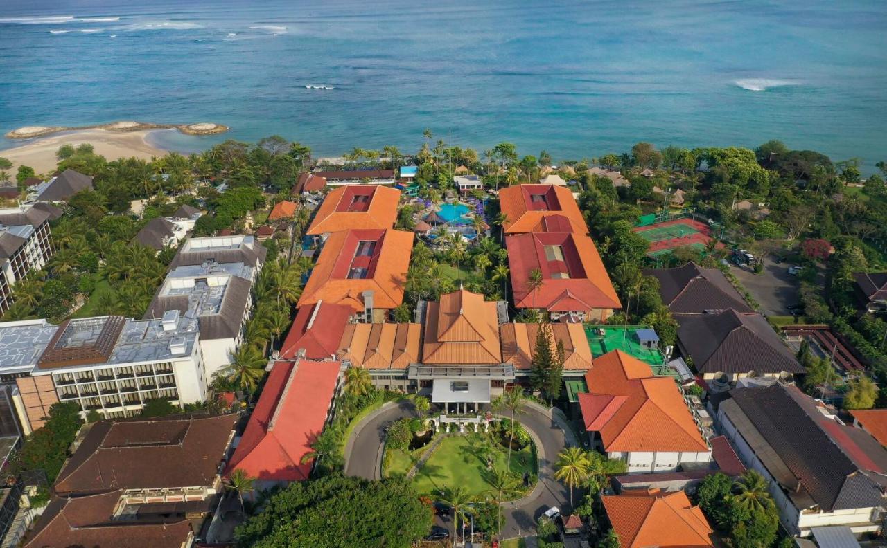 Bali Dynasty Resort Kuta Lombok Exteriér fotografie Aerial view of the resort
